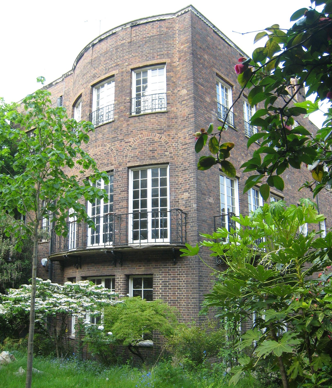 Amberwood House photo 1